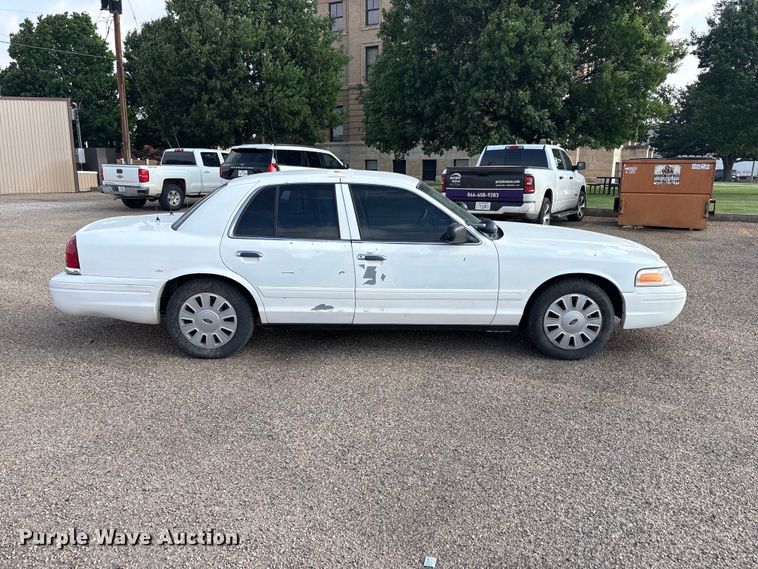image for item FC2281 2007 Ford Crown Victoria 