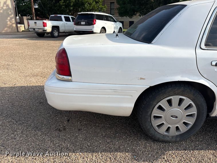 image for item FC2281 2007 Ford Crown Victoria 