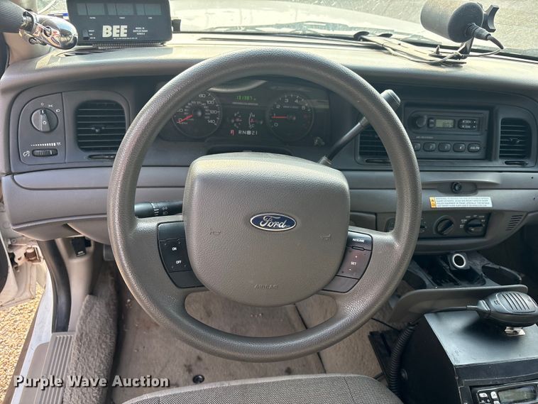 image for item FC2281 2007 Ford Crown Victoria 