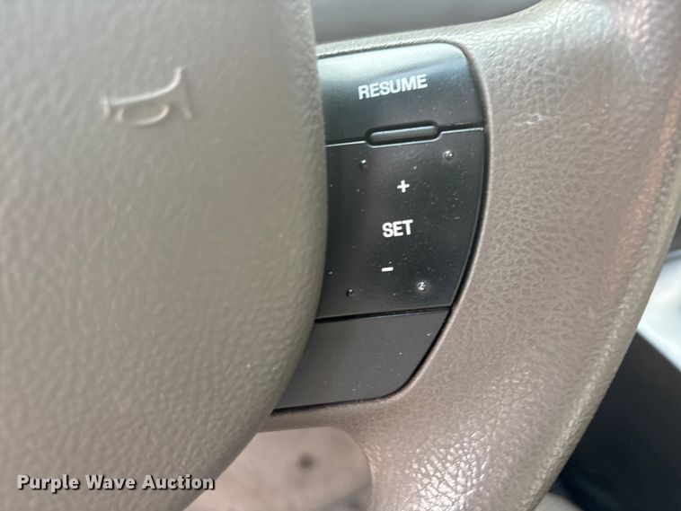 image for item FC2281 2007 Ford Crown Victoria 
