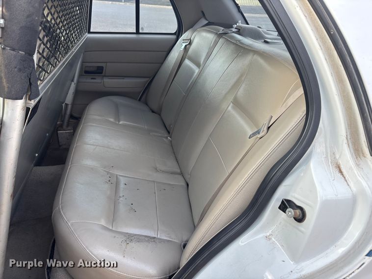 image for item FC2281 2007 Ford Crown Victoria 