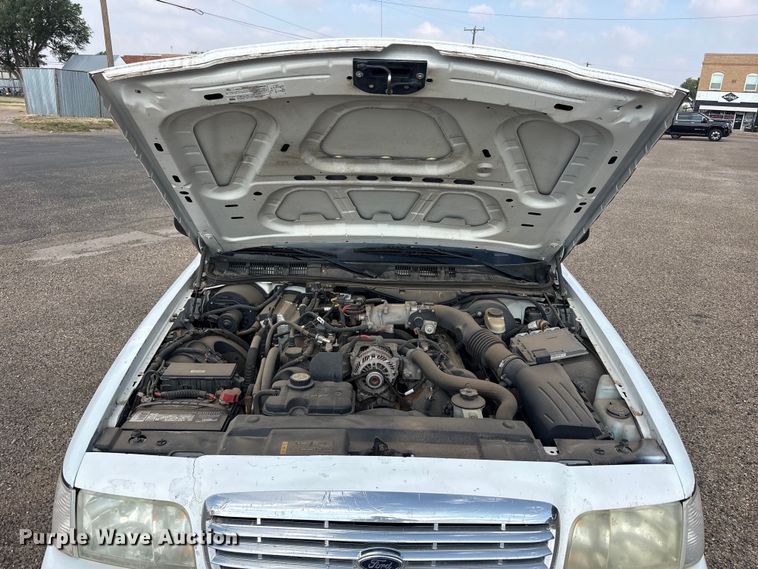 image for item FC2281 2007 Ford Crown Victoria 
