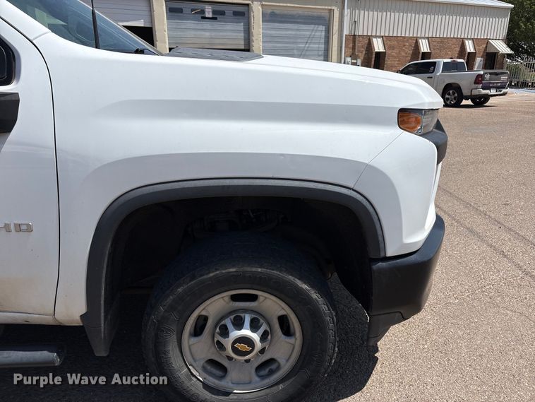 image for item FC2287 2020 Chevrolet Silverado 2500HD Crew Cab pickup truck