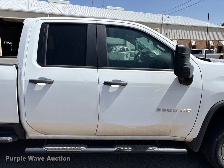 image for item FC2287 2020 Chevrolet Silverado 2500HD Crew Cab pickup truck