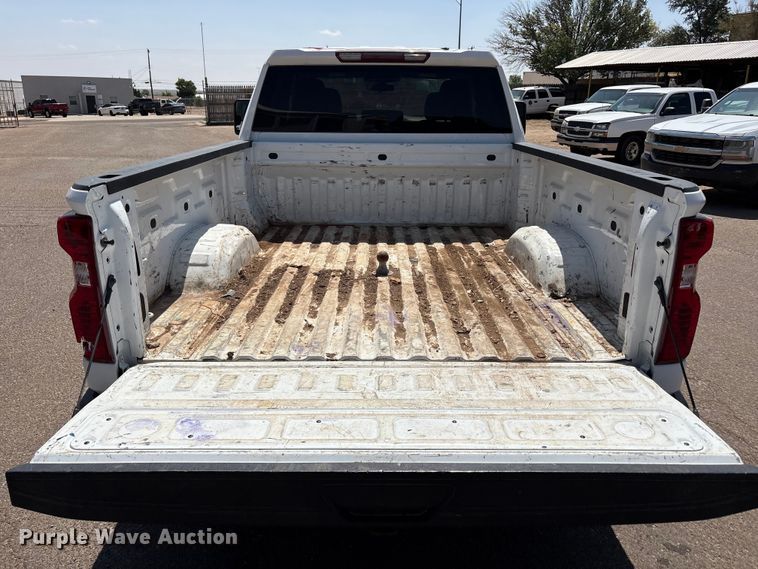 image for item FC2287 2020 Chevrolet Silverado 2500HD Crew Cab pickup truck