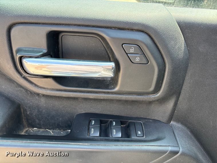 image for item FC2287 2020 Chevrolet Silverado 2500HD Crew Cab pickup truck
