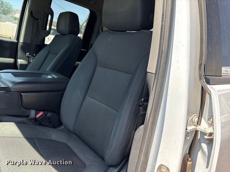 image for item FC2287 2020 Chevrolet Silverado 2500HD Crew Cab pickup truck