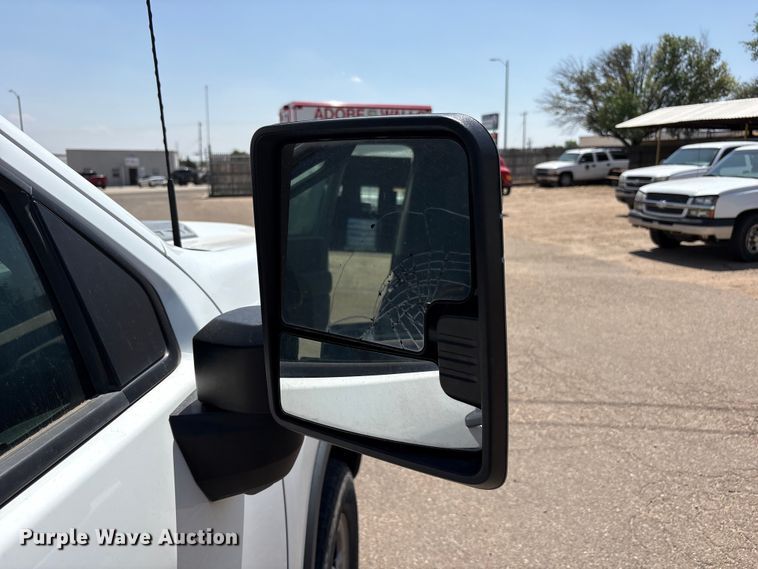 image for item FC2287 2020 Chevrolet Silverado 2500HD Crew Cab pickup truck