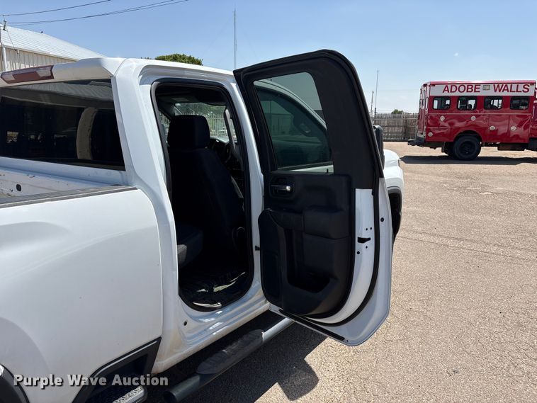 image for item FC2287 2020 Chevrolet Silverado 2500HD Crew Cab pickup truck