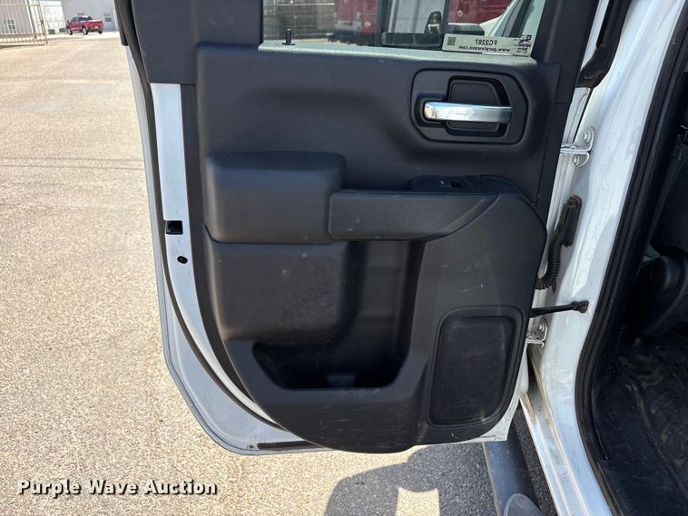image for item FC2287 2020 Chevrolet Silverado 2500HD Crew Cab pickup truck