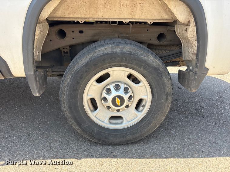 image for item FC2287 2020 Chevrolet Silverado 2500HD Crew Cab pickup truck