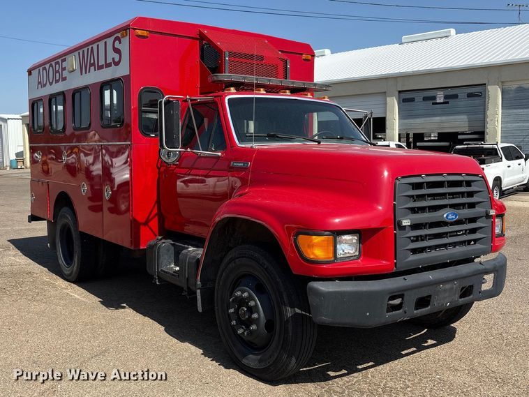 image for item FC2288 1996 Ford F800 bus