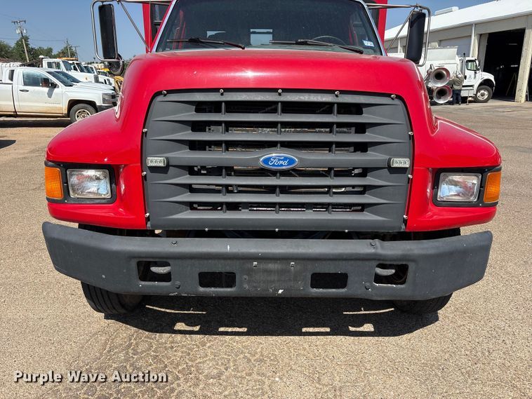 image for item FC2288 1996 Ford F800 bus