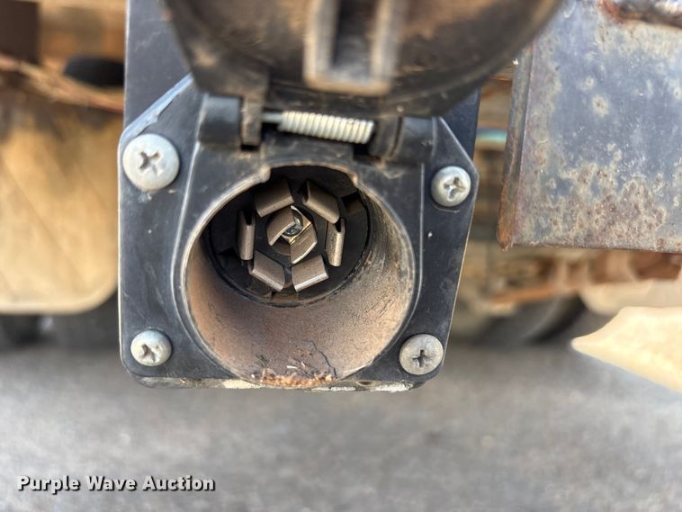 image for item FC2288 1996 Ford F800 bus
