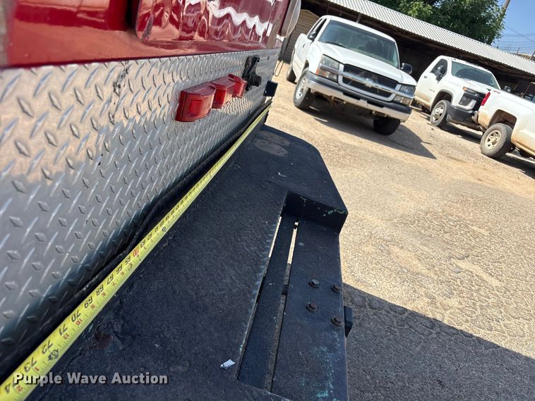 image for item FC2288 1996 Ford F800 bus