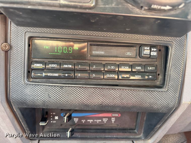 image for item FC2288 1996 Ford F800 bus