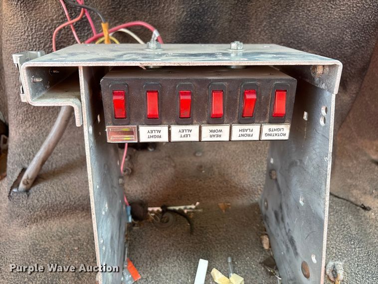 image for item FC2288 1996 Ford F800 bus