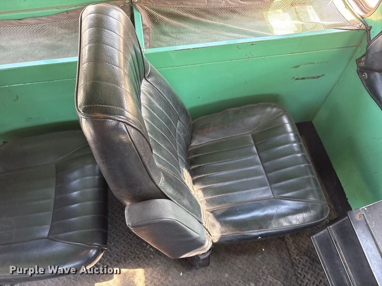 image for item FC2288 1996 Ford F800 bus
