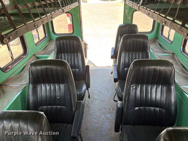 image for item FC2288 1996 Ford F800 bus