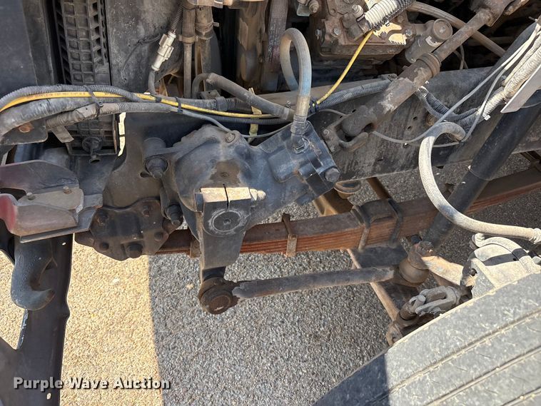 image for item FC2288 1996 Ford F800 bus