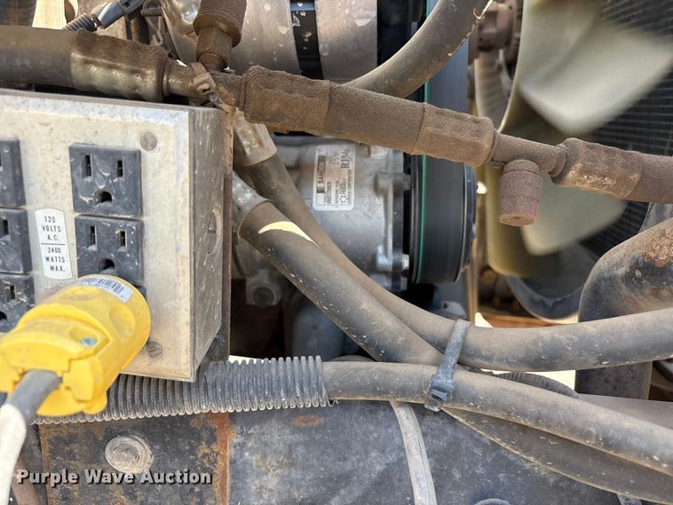 image for item FC2288 1996 Ford F800 bus