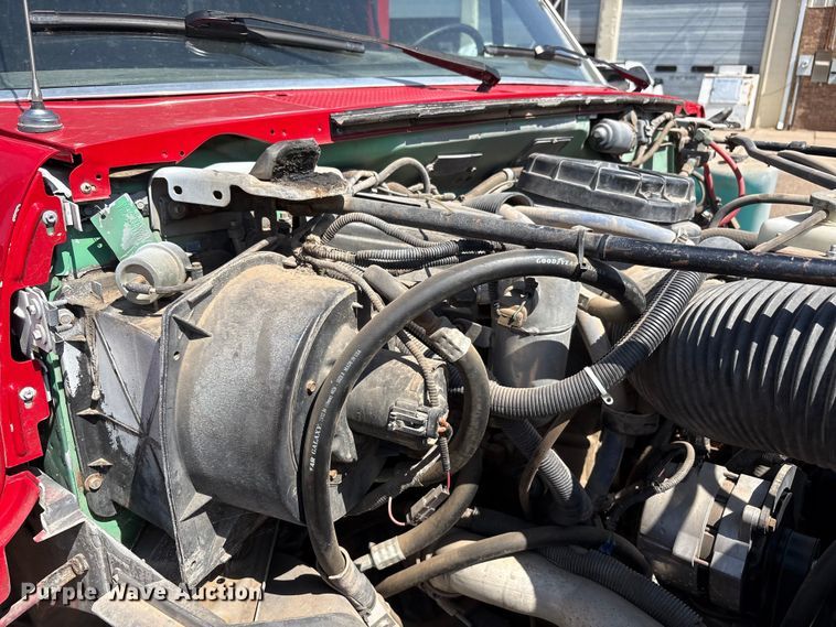 image for item FC2288 1996 Ford F800 bus
