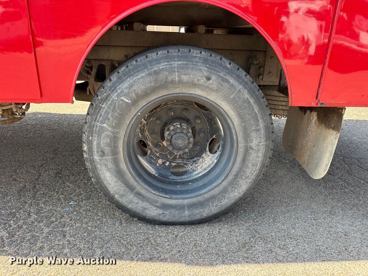 image for item FC2288 1996 Ford F800 bus