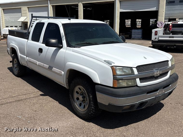 image for item FC2290 2005 Chevrolet Silverado 1500 Ext. Cab pickup truck