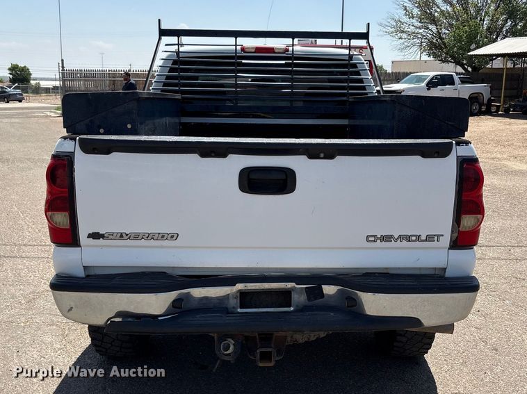 image for item FC2290 2005 Chevrolet Silverado 1500 Ext. Cab pickup truck