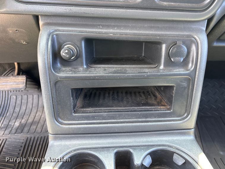 image for item FC2290 2005 Chevrolet Silverado 1500 Ext. Cab pickup truck