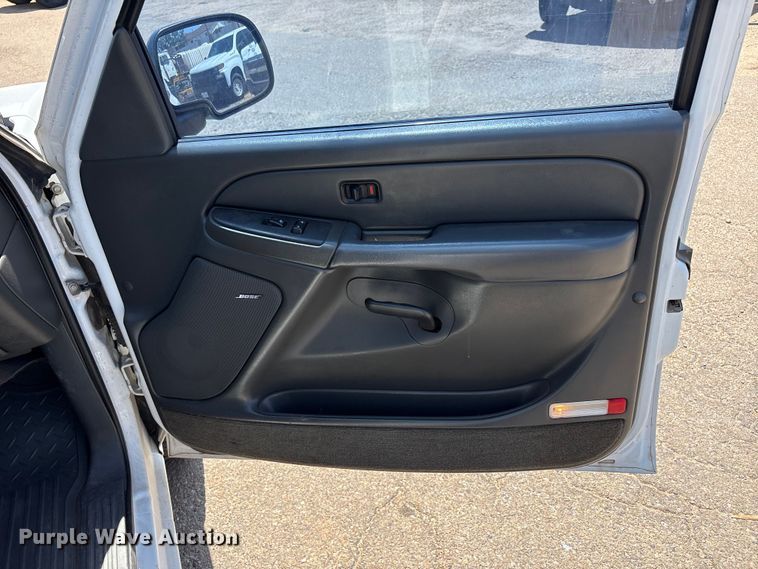 image for item FC2290 2005 Chevrolet Silverado 1500 Ext. Cab pickup truck