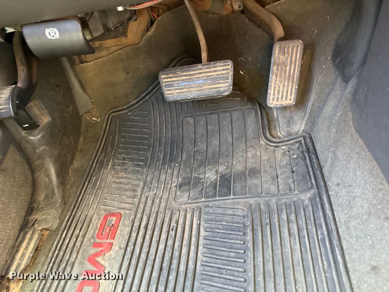 image for item FC2290 2005 Chevrolet Silverado 1500 Ext. Cab pickup truck