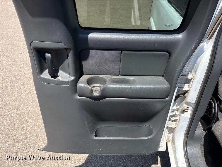 image for item FC2290 2005 Chevrolet Silverado 1500 Ext. Cab pickup truck