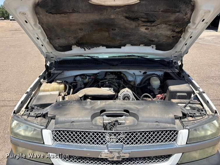 image for item FC2290 2005 Chevrolet Silverado 1500 Ext. Cab pickup truck