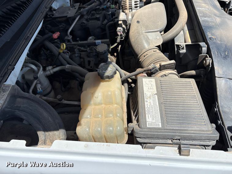 image for item FC2290 2005 Chevrolet Silverado 1500 Ext. Cab pickup truck