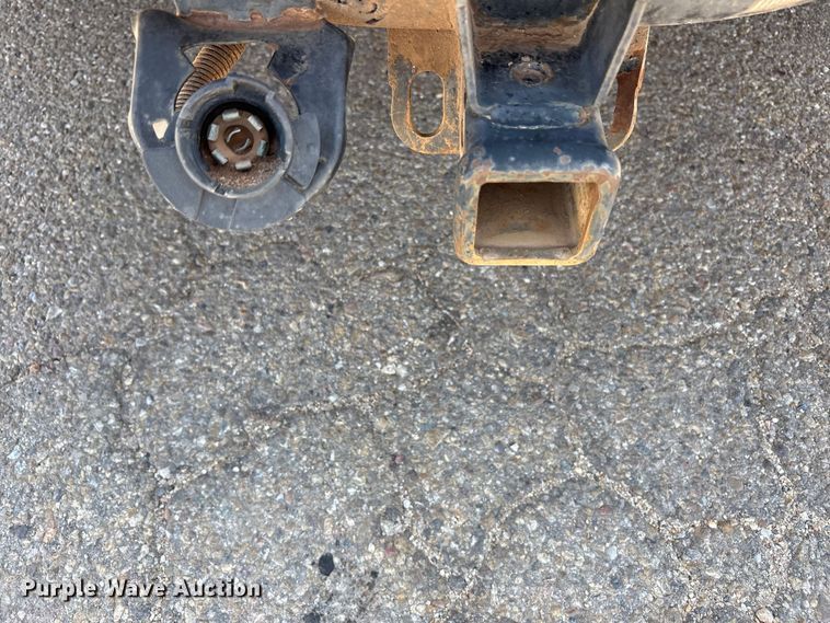 image for item FC2291 2004 Chevrolet Silverado 1500 Ext. Cab pickup truck