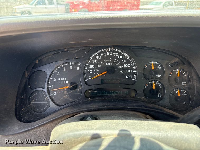 image for item FC2291 2004 Chevrolet Silverado 1500 Ext. Cab pickup truck