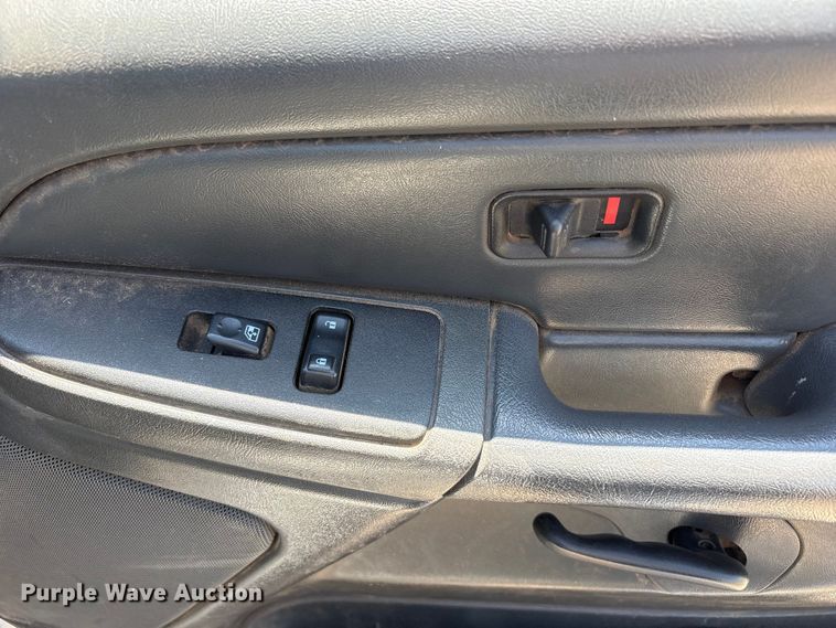 image for item FC2291 2004 Chevrolet Silverado 1500 Ext. Cab pickup truck