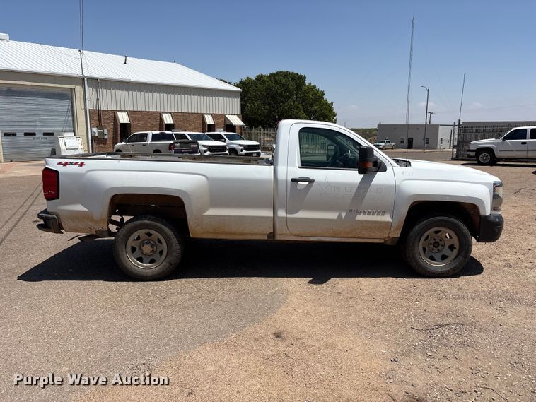 image for item FC2292 2016 Chevrolet Silverado 1500 pickup truck