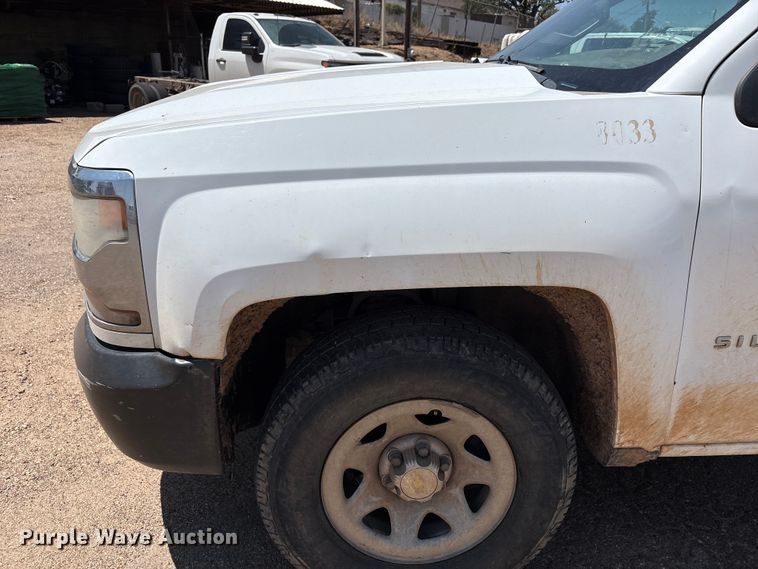 image for item FC2292 2016 Chevrolet Silverado 1500 pickup truck