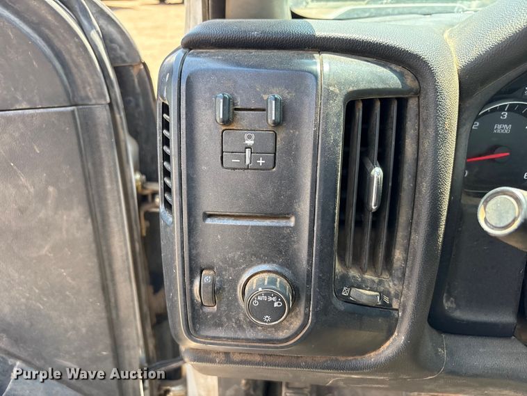 image for item FC2292 2016 Chevrolet Silverado 1500 pickup truck