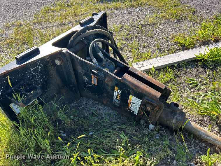 image for item FC2640 John Deere HH50 skid steer breaker