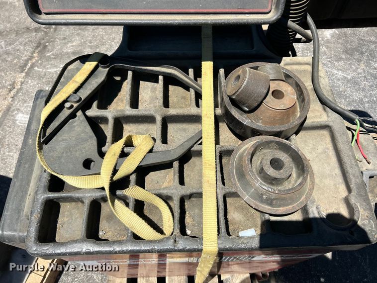 image for item FC2646 Coats tools