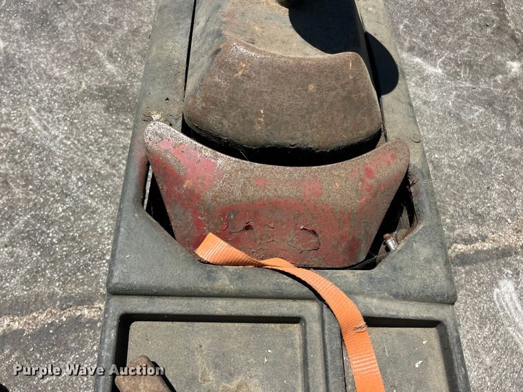 image for item FC2646 Coats tools