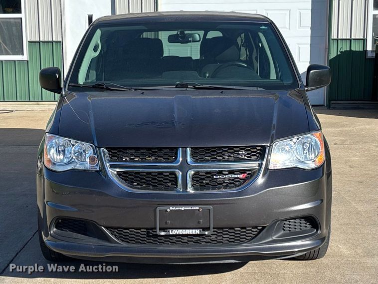 image for item FC5728 2018 Dodge Grand Caravan van