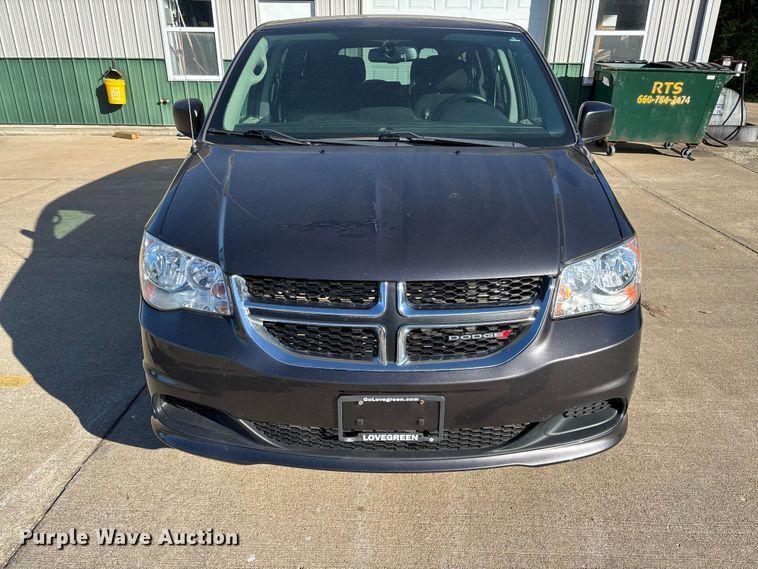 image for item FC5728 2018 Dodge Grand Caravan van