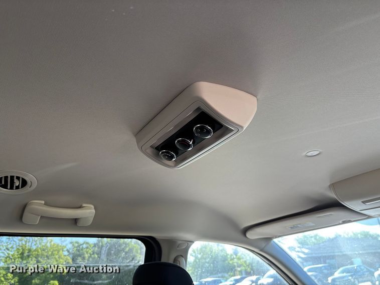 image for item FC5728 2018 Dodge Grand Caravan van