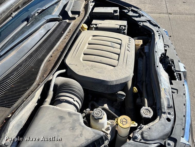 image for item FC5728 2018 Dodge Grand Caravan van