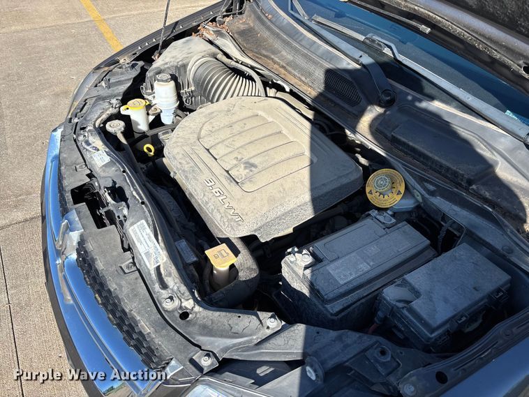 image for item FC5728 2018 Dodge Grand Caravan van