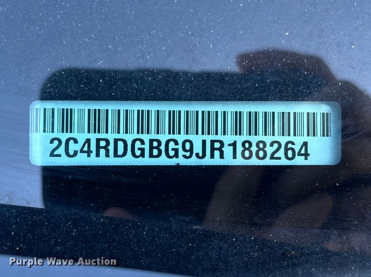 image for item FC5728 2018 Dodge Grand Caravan van